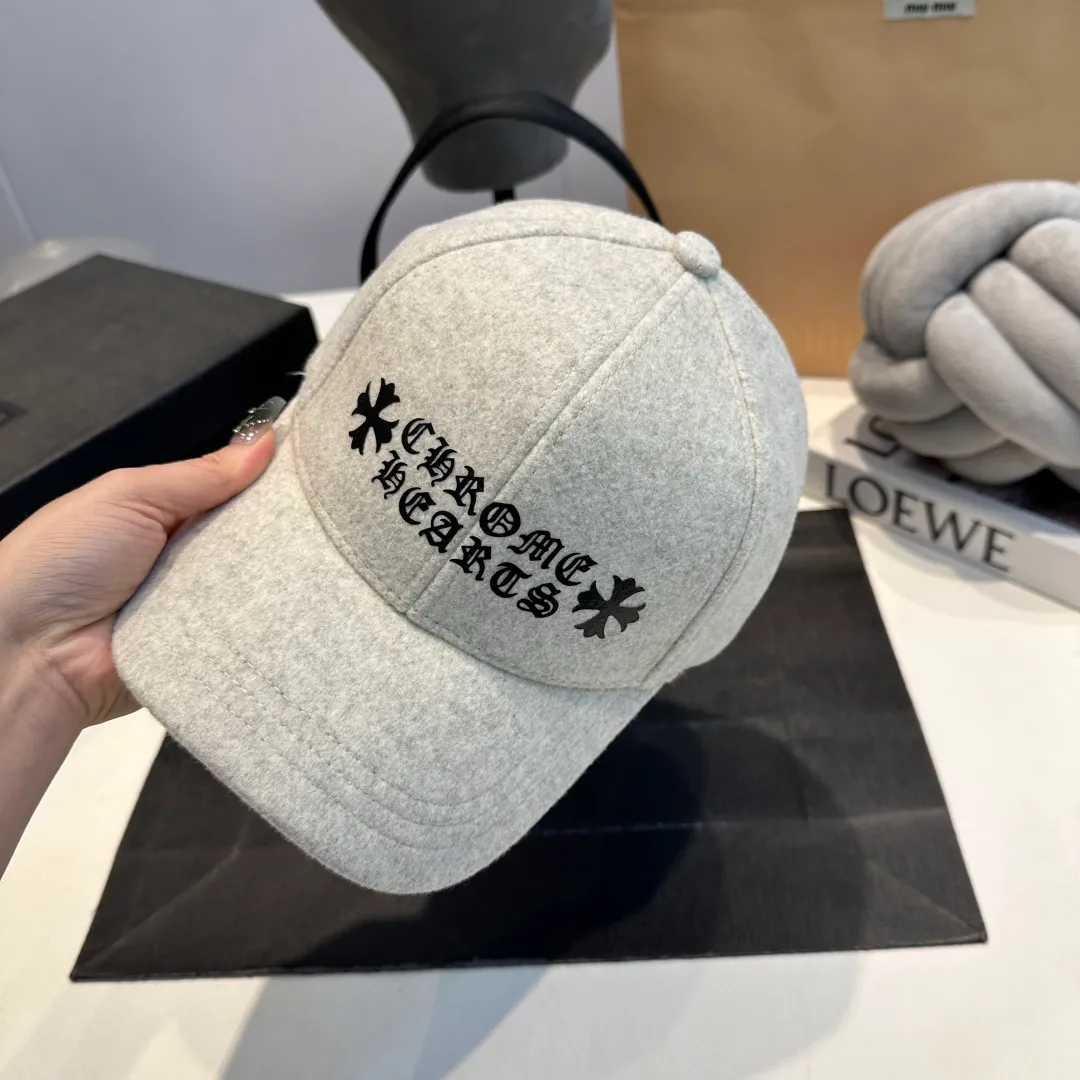P60 Chrome Hearts 💓Autumn and winter Korean style fashionable retro design versatile baseball cap and peaked cap